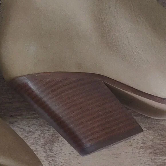 Vince Camuto Tan Ankle Booties - Picture 8 of 9